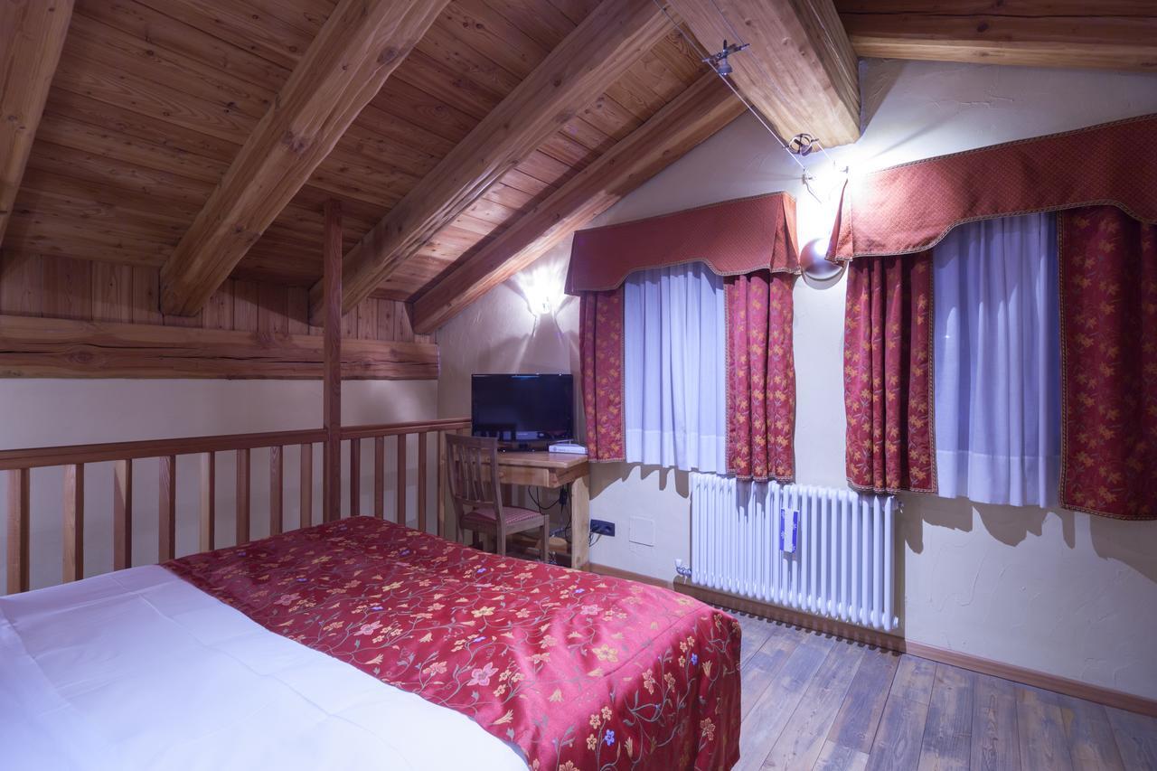 Hotel Maison Saint Jean Courmayeur Exterior foto