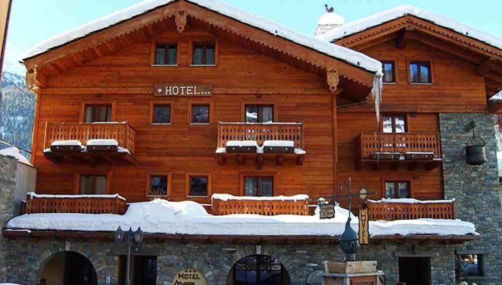Hotel Maison Saint Jean Courmayeur Exterior foto